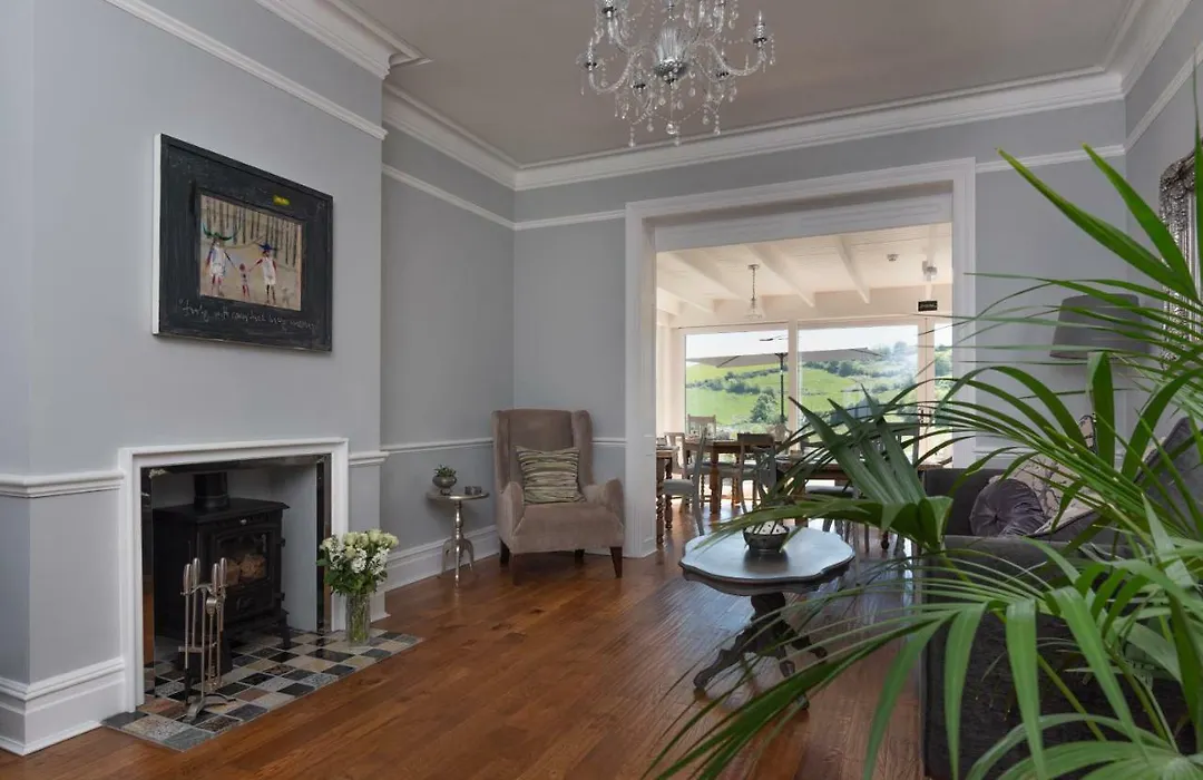 The Dartmouth Boutique B &B-1
